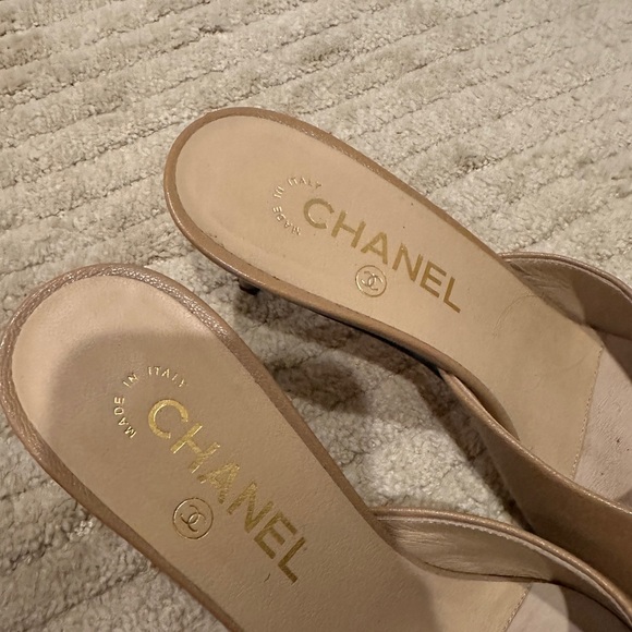 Chanel Two Tone Mules - Picture 5 of 8